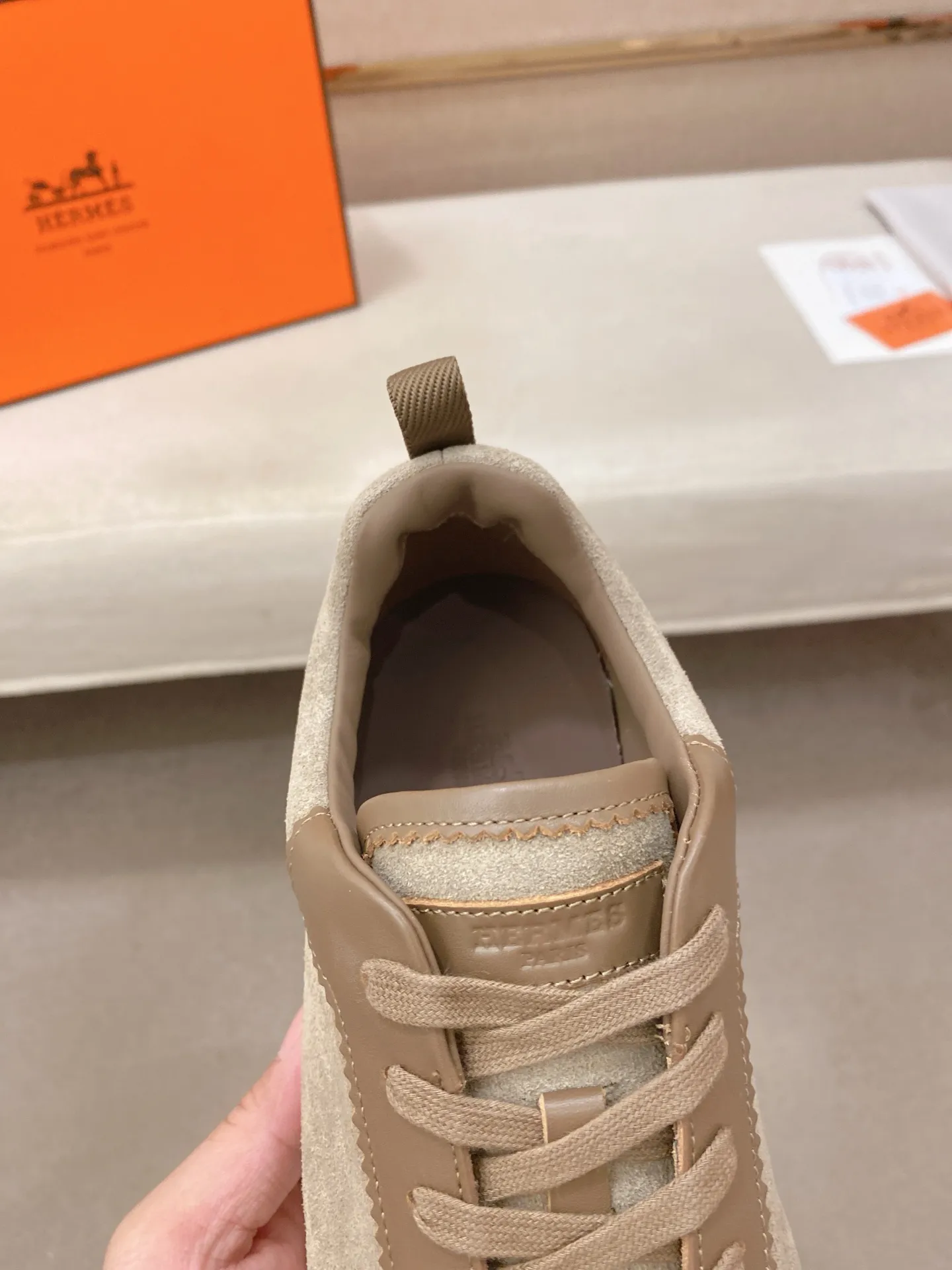Men's clothing and shoes💰: 640💰《HERMES》【Classic Original Version】Hermès; Top 🔝 Purchasing Agency 🔍🔍Men's latest 🇺🇸 counters are on sale simultaneously, original imported from Italy ▲▲First-layer cowhide with suede cowhide ▲▲ (high-end and expensive Qi·Grade) Exquisite workmanship (Italian 🇮🇹Imported water-dyed 🐂cowhide lining) Sole: Original sole provided by the original factory, ⚠️Exclusive double-layer activity·TPR·Rubber·Combined molded outsole; Super·comfortable·wear-resistant·non-slip·environmental protection The real thing is more beautiful if you take the real thing (high quality, follow the order), you can enter and exit the counter at will * Code number: 39·40·41·42·43·44# (can be customized 38.45.46.)